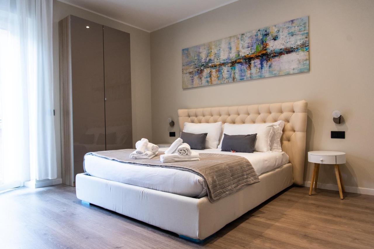 רומא Xxiv Domus Luxury Suites מראה חיצוני תמונה