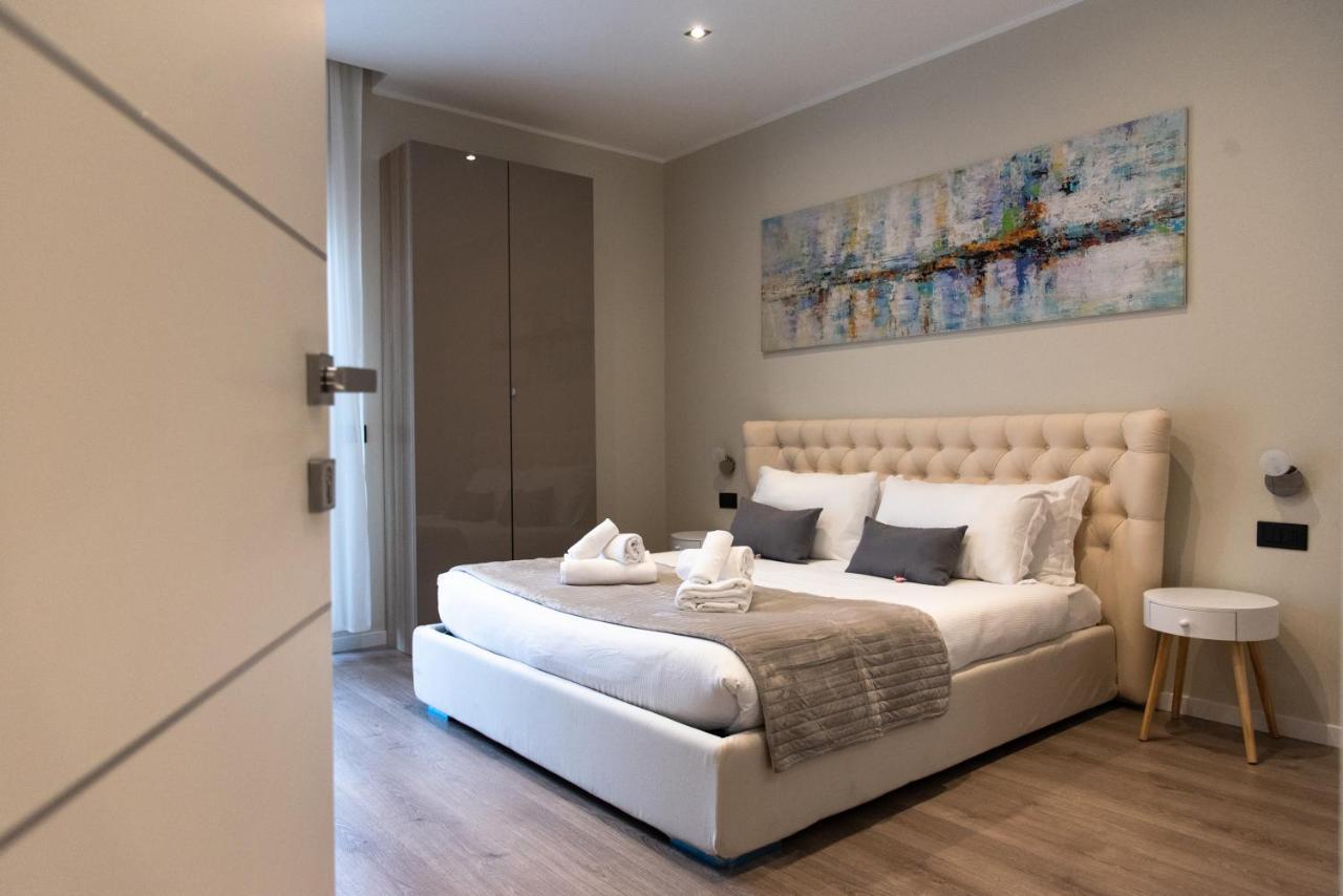 רומא Xxiv Domus Luxury Suites מראה חיצוני תמונה